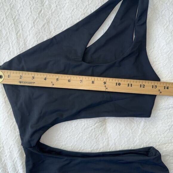 Lulu’s Black One Piece Bathing Suit Woman’s Sz S Cut Outs One Shoulder SW1094 - Picture 4 of 6